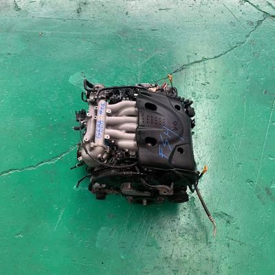 Un buen precio. El motor Hyundai G6BA de aleación de aluminio de hierro fundido en línea 4 con clasificación de emisiones ULEV en línea
