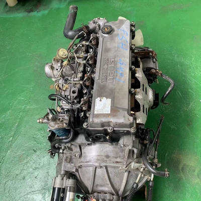 Euro 5 136 CV 6 velocidades manual 4HF1 Motor Isuzu para furgonetas Aplicación Partes del motor