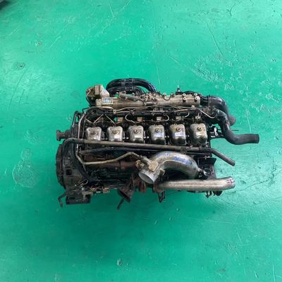Un buen precio. Motor diesel Mitsubishi 6D24T de segunda mano de 166 HP OEM en línea