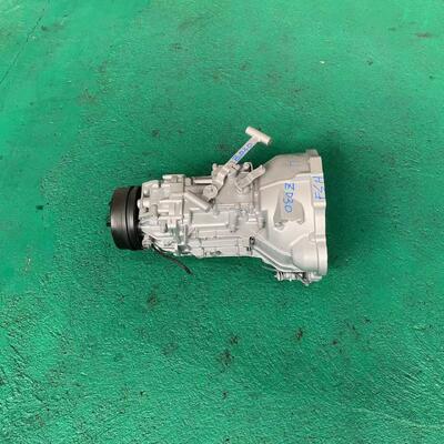 Un buen precio. Caja de cambios usada de alta calidad FSH ISF2.8 ZD30 Transmisión para reemplazo ZF de Mitsubishi en línea