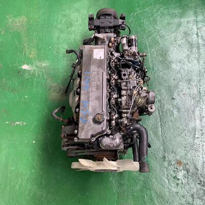 Un buen precio. Conjunto de motor original usado de alta calidad 4HF1 Motor diésel usado para camiones Isuzu en línea