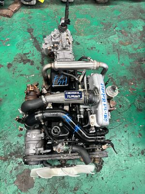 Un buen precio. Motor original usado de Japón y bomba Zexel fabricada en Japón en línea